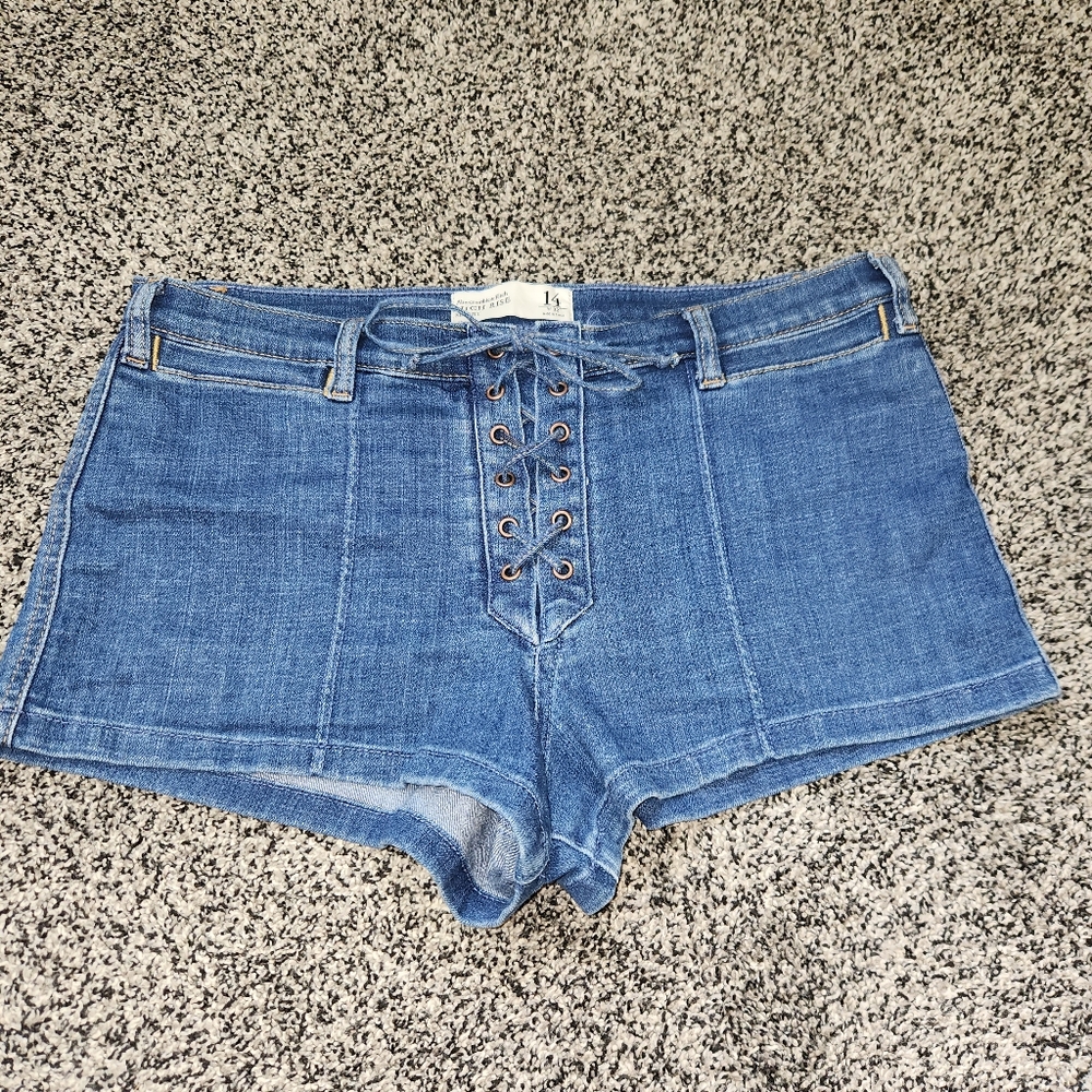 Abercrombie & Fitch High Rise Shorts Size‎ 14, 32" Waist Retro Pinup Front Tie